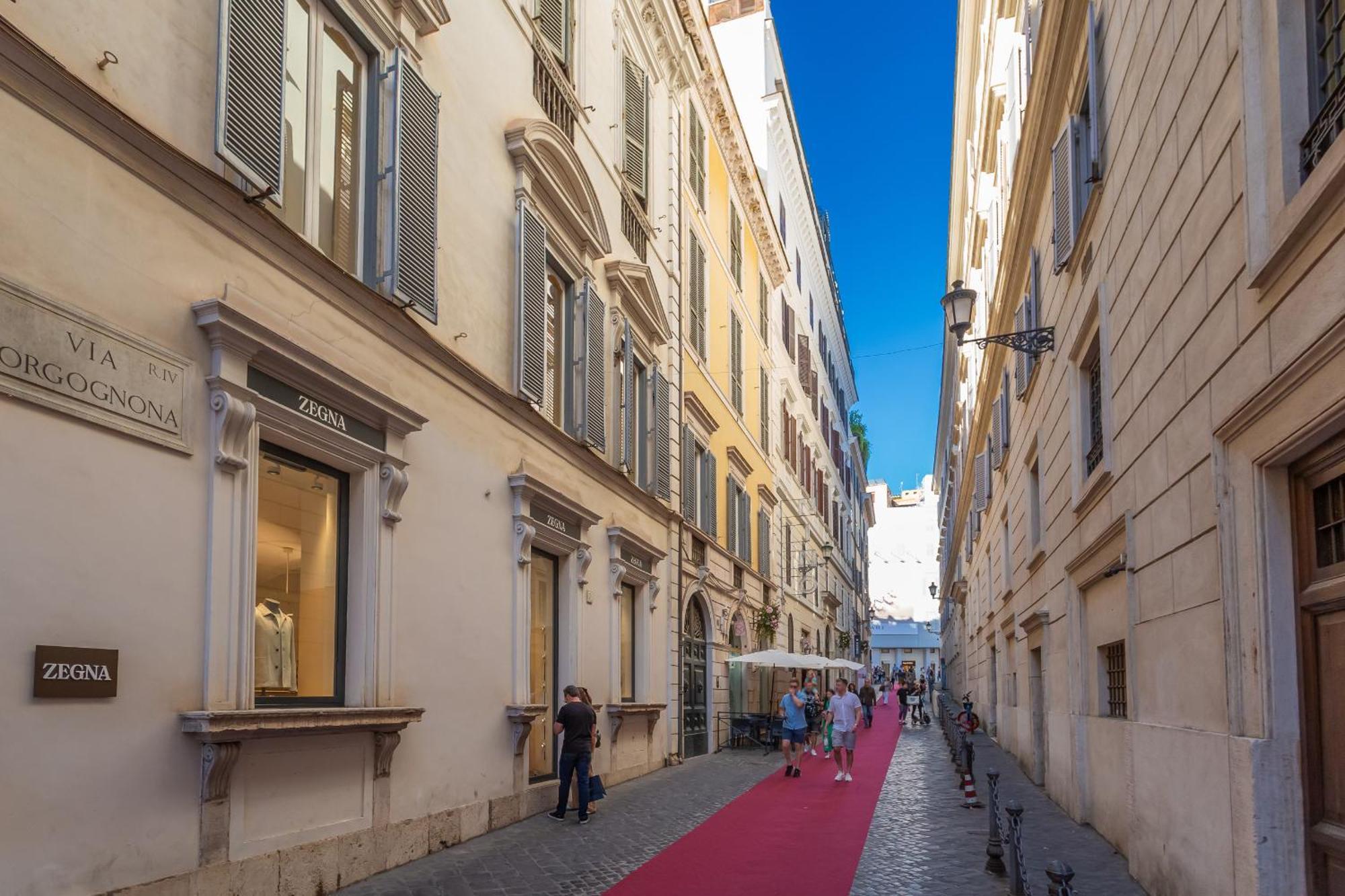 Spanish Steps Purple Retreat Rome